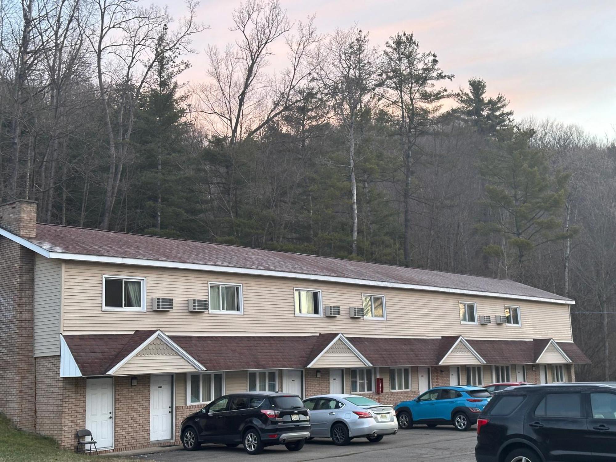 Economy Inn Alfred 외부 사진